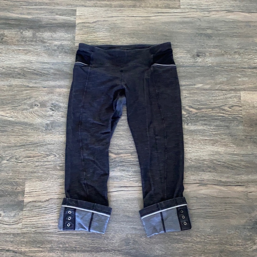 Lululemon scalloped button up leggings